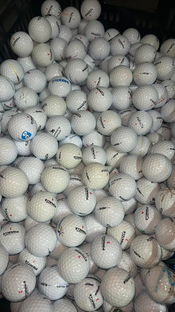 100 Stuks Pinnacle Rush Golfballen AAAA Kwaliteit, Ophalen of Verzenden, Zo goed als nieuw, Bal(len)