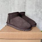 UGG ultra mini classic 36 37 38 39, Ophalen of Verzenden, Nieuw, Bruin, Pantoffels of Sloffen