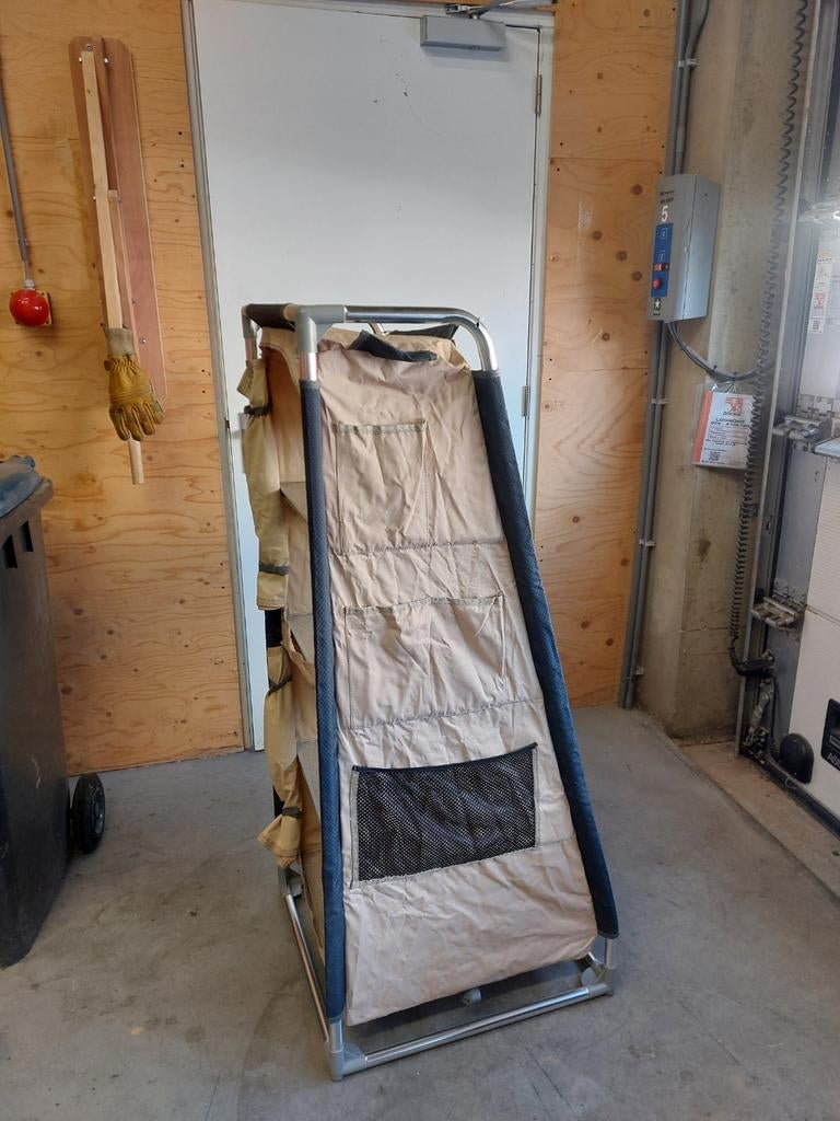 Campingkasten 2 stuks, Ophalen, Zo goed als nieuw, Campingkast