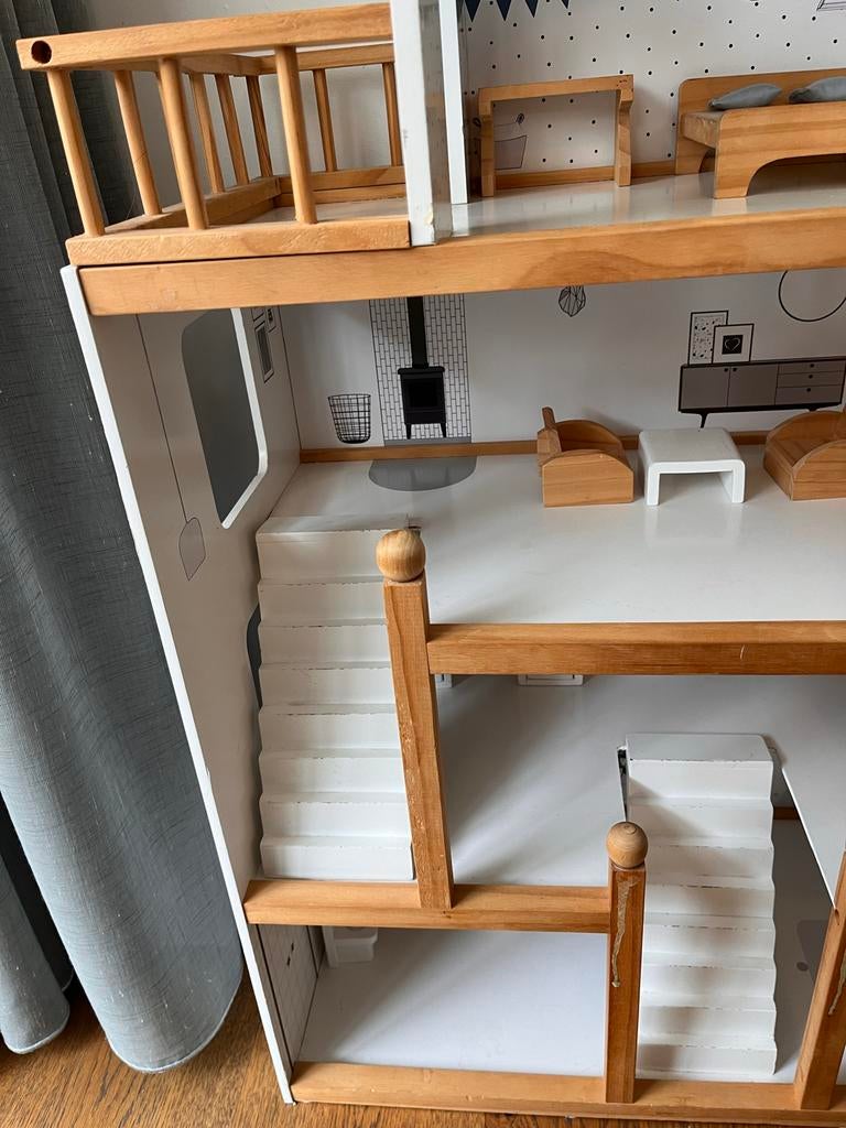 Petite Amelie poppenhuis - speelplezier gegarandeerd!, Kinderen en Baby's, Speelgoed | Poppenhuizen, Ophalen, Gebruikt, Poppenhuis