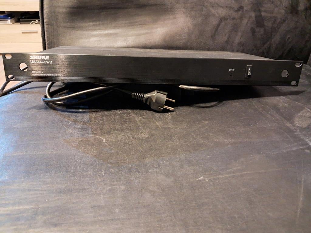 Shure UA844+SWB Antenneversterker incl. kabels, Ophalen of Verzenden, Zo goed als nieuw, Overige merken