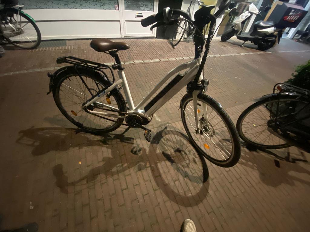 Elektrische fiets wit, Overige merken, Minder dan 30 km per accu, Gebruikt, Ophalen of Verzenden