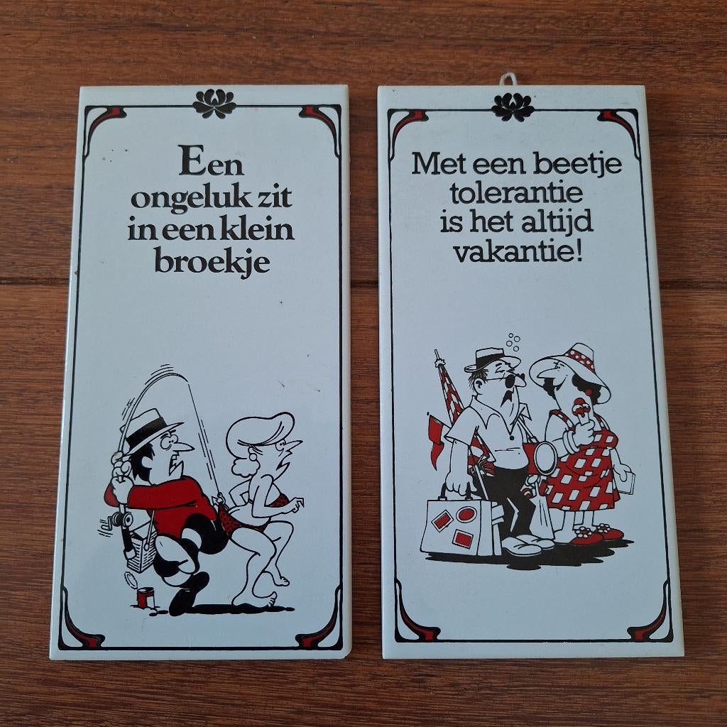 Tegels ca. 10x20cm 'Een ongeluk...' en ' Met een beetje...', Ophalen of Verzenden