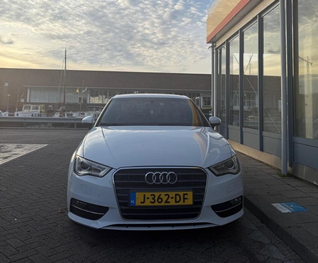 Audi A3 1.6 TDI 81KW Sportback 2016 Wit EURO 6, Auto's, Audi, Particulier, A3, ABS, Adaptieve lichten, Airbags, Airconditioning