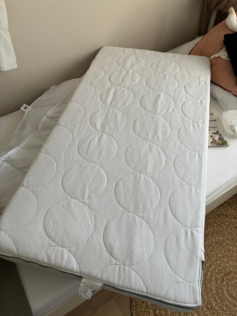 JÄTTETRÖTT matras ledikant 60x120, Ophalen, 190 cm of minder, Zo goed als nieuw, Matras