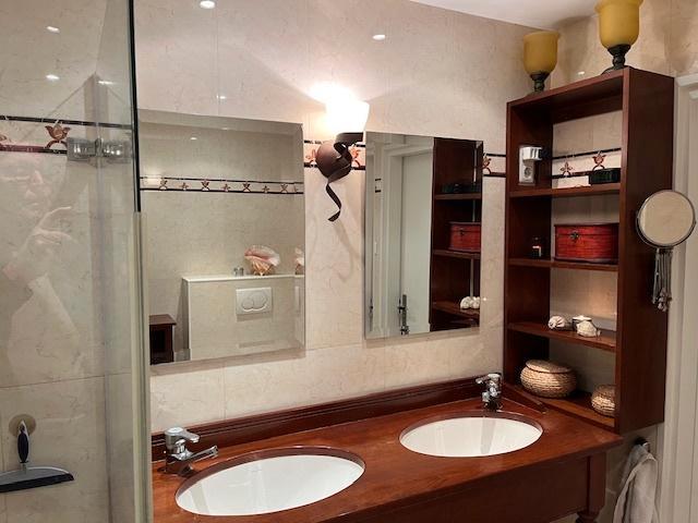 Badkamermeubel compleet met spiegels, lamp en wandkastje, Huis en Inrichting, Badkamer | Badkamermeubels, Gebruikt, Wasbak of Wastafel