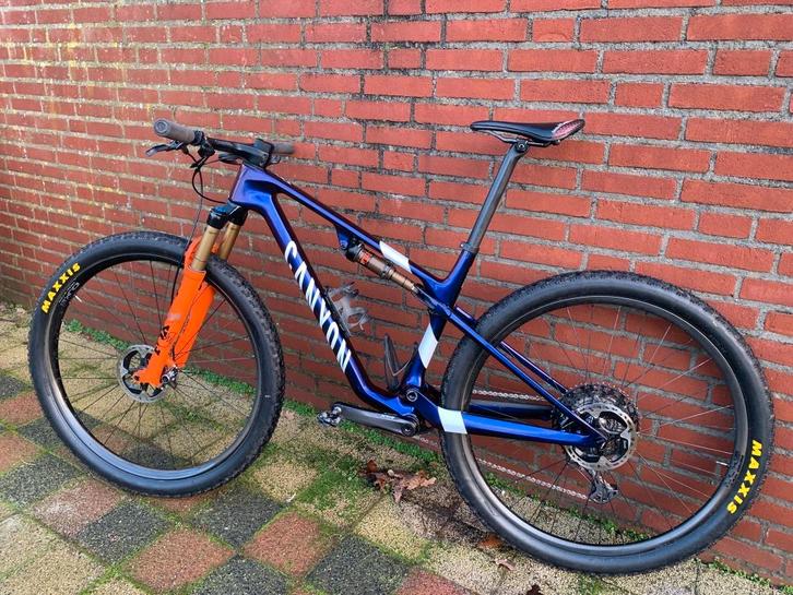 Canyon lux world cup CRF medium, Fietsen en Brommers, Fietsen | Mountainbikes en ATB, Zo goed als nieuw, Overige merken, Fully