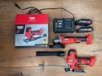 Decoupeerzaag slijptol lader en 2 accu's Ferm AX Power, Ophalen of Verzenden, Zo goed als nieuw
