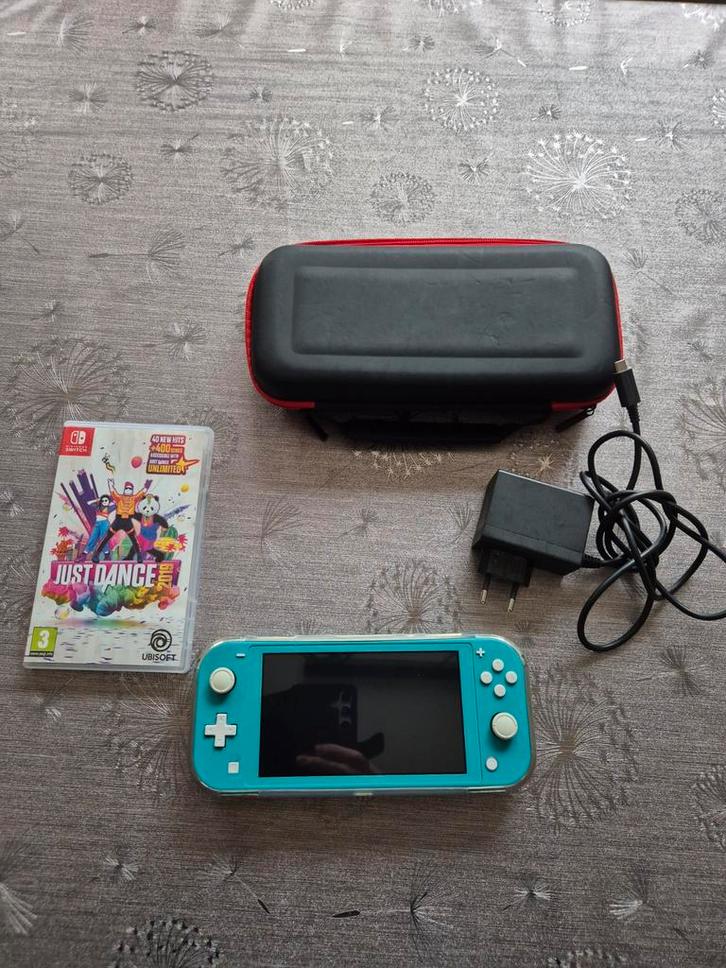Nintendo Switch Lite Turquoise + Just Dance 2019, Spelcomputers en Games, Games | Nintendo Switch, Zo goed als nieuw, Muziek, 3 spelers of meer
