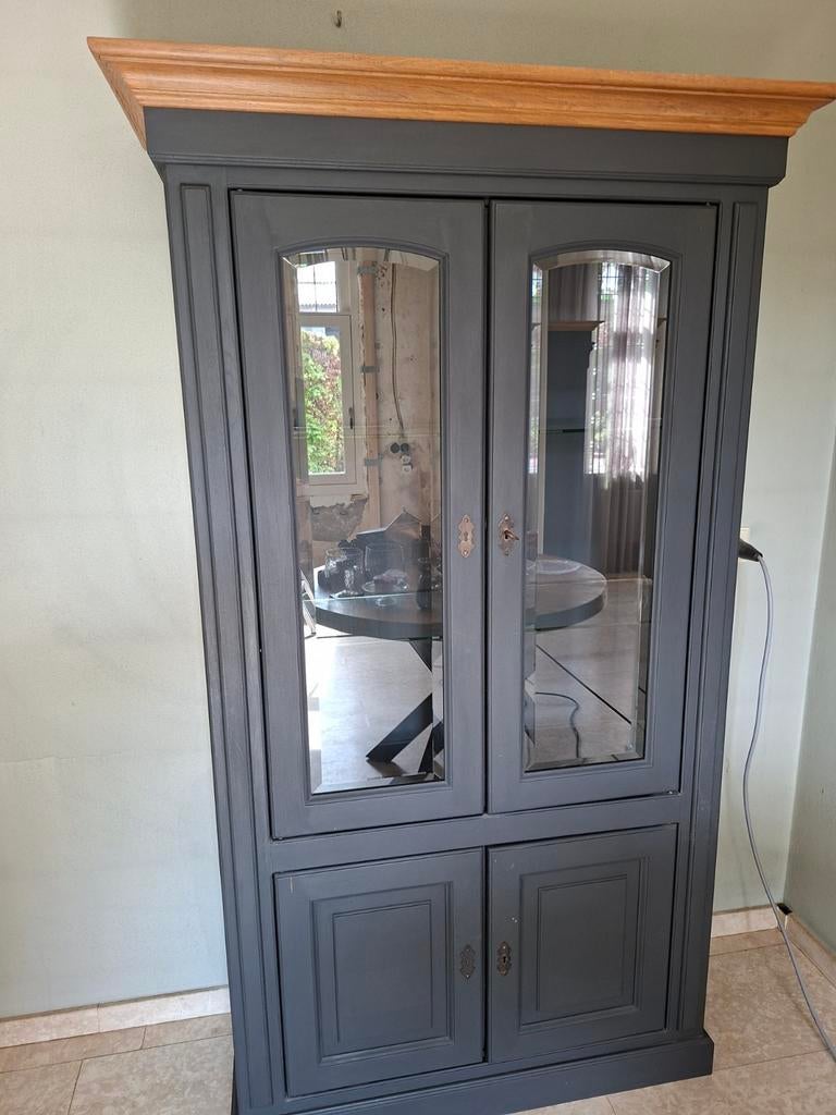 Mooie vitrine kast, Huis en Inrichting, Kasten | Vitrinekasten, Gebruikt, 100 tot 150 cm, Ophalen of Verzenden, 150 tot 200 cm