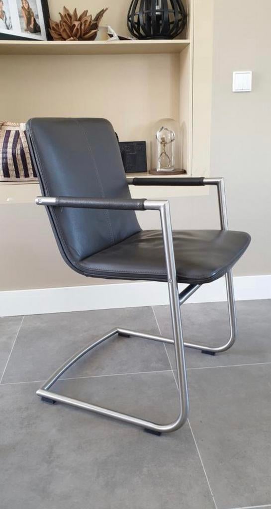 4/6 grijs lederen Henders en Hazel design eetkamerstoelen, Huis en Inrichting, Stoelen, Ophalen, Niet opgegeven, Zo goed als nieuw