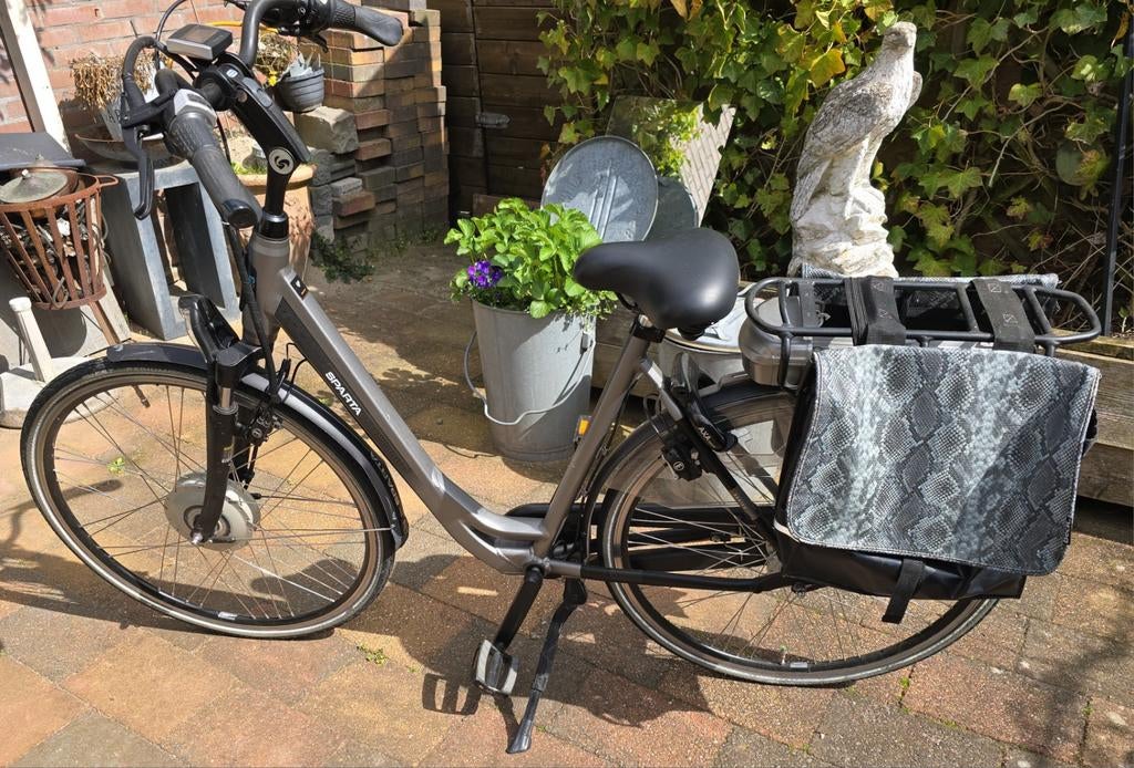 Sparta elektrische damesfiets - Z.G.A.N. - Dirk Blok, Fietsen en Brommers, Elektrische fietsen, Zo goed als nieuw, Sparta, Ophalen of Verzenden