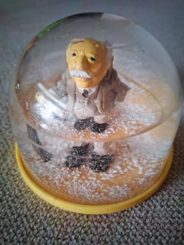 Sneeuwbol met mannetje, Ophalen of Verzenden