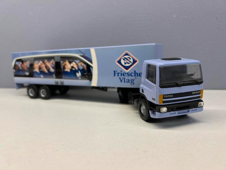 Lion toys car Daf 75CF Frische Vlag mint conditie €22,50, Hobby en Vrije tijd, Modelauto's | 1:50, Nieuw, Bus of Vrachtwagen, Lion Toys
