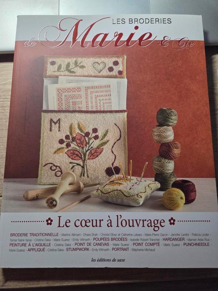 boek Marie & Cie le coeur á l'ouvrage, Hobby en Vrije tijd, Borduren en Borduurmachines, Nieuw, Patroon, Ophalen of Verzenden