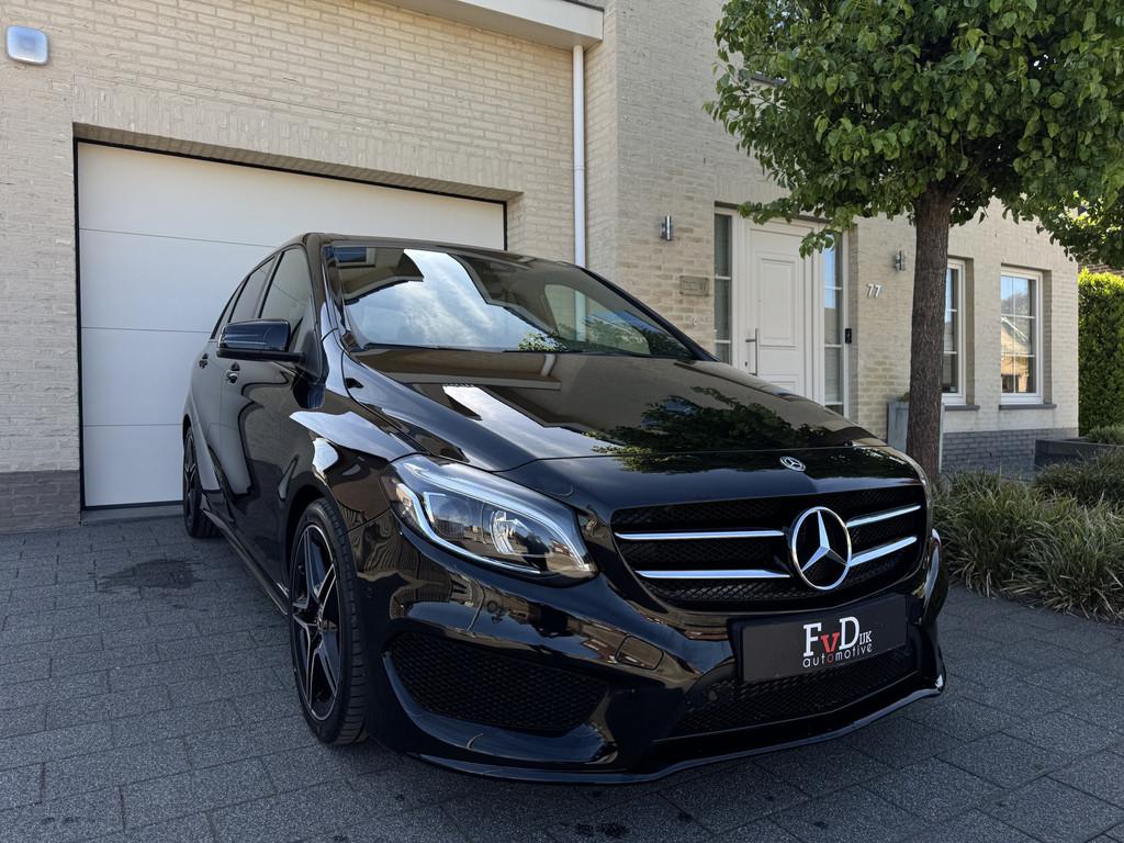 Mercedes-Benz B-Klasse 180 AMG Aut Panoramadak Navi Camera S, Gebruikt, Zwart, 4 cilinders, 1595 cc