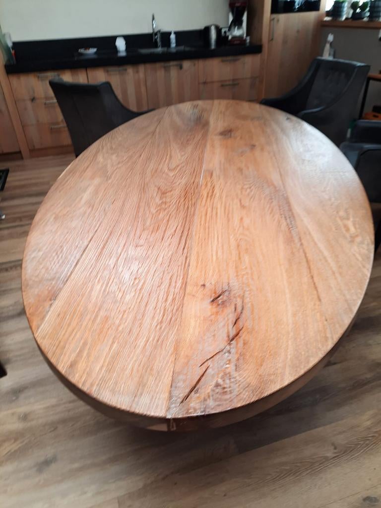 Mooie ovale keukentafel met stalen poten, Huis en Inrichting, Ophalen of Verzenden