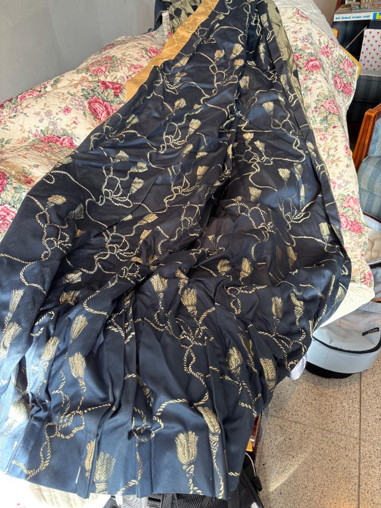 Goud donker blauwe gordijn, Huis en Inrichting, Stoffering | Gordijnen en Lamellen, Ophalen of Verzenden, Overige kleuren