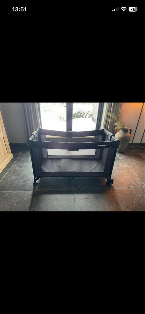 Koelstra Reisbedje met Deurtje - Zwart, Ophalen of Verzenden, Gebruikt, Reisbedje