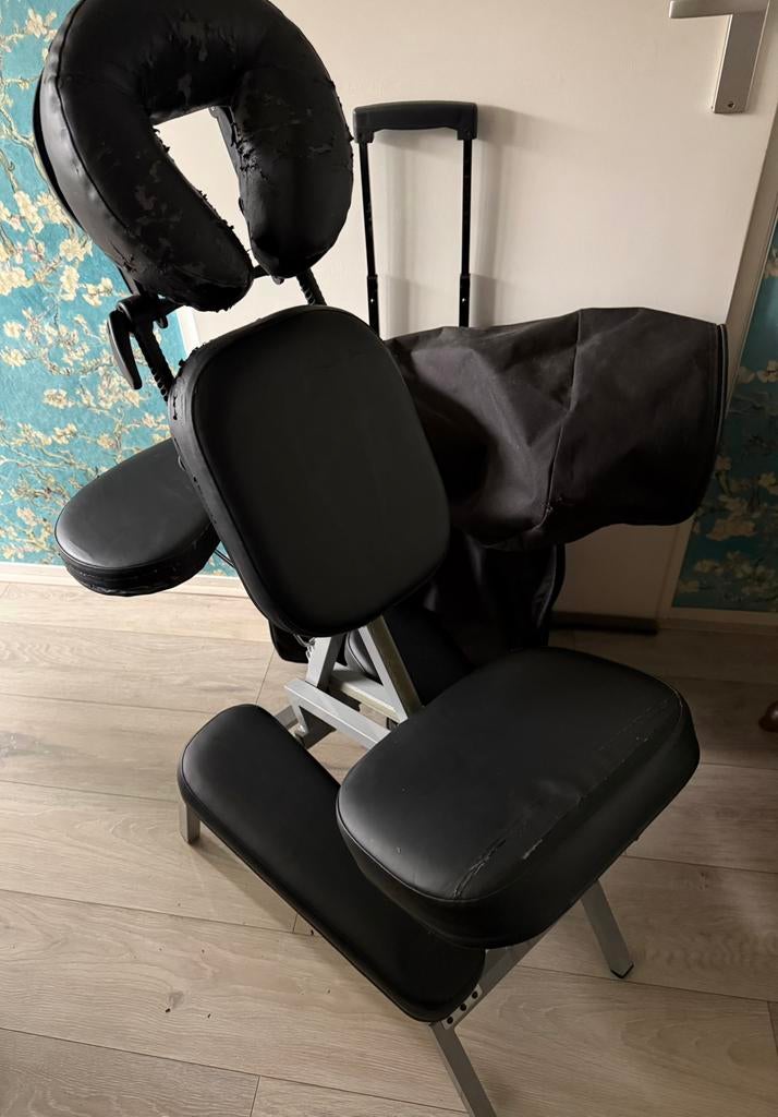 Massagestoel incl. Koffer met wieltje, Sport en Fitness, Massageproducten, Ophalen