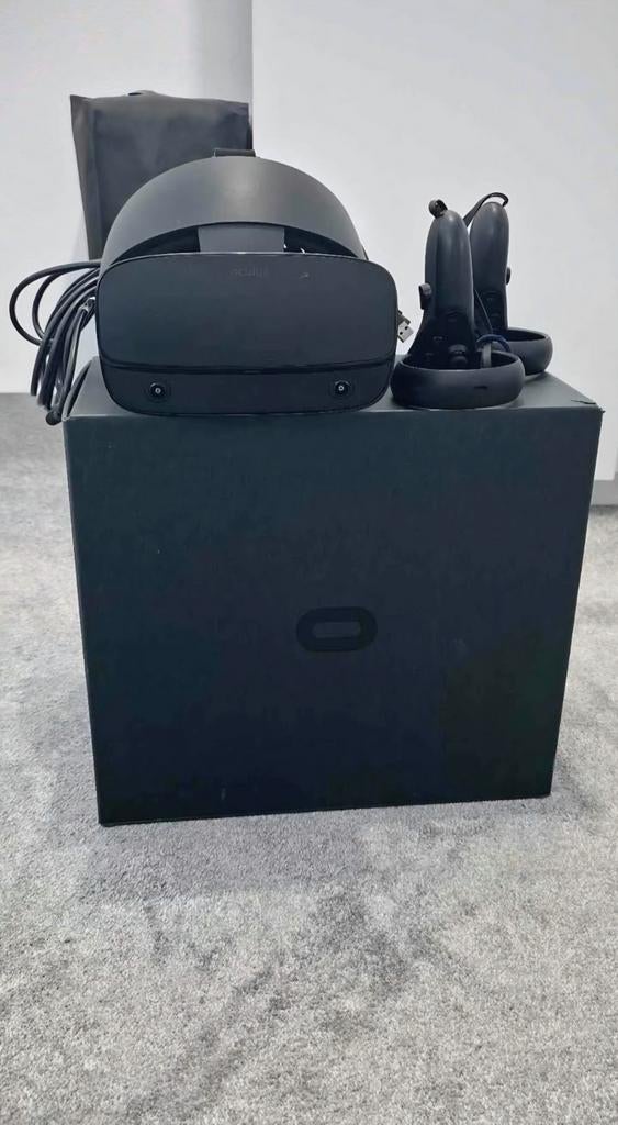 Oculus Rift S VR-headset met controllers, Ophalen, Zo goed als nieuw, VR-bril, Pc