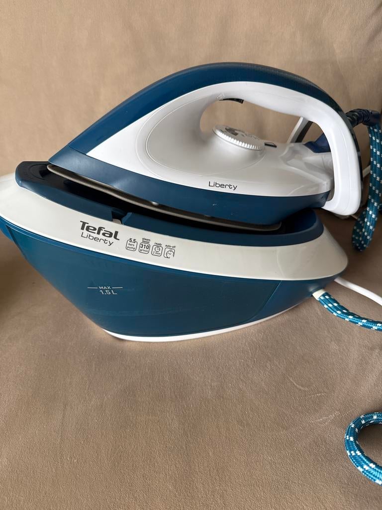 Tefal Liberty stoomstrijkijzer nieuw, Ophalen of Verzenden, Gebruikt, Strijkijzer met snoer