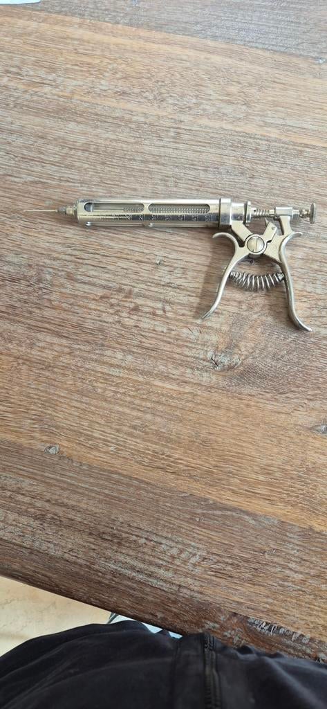 Revolverspuit, Dieren en Toebehoren, Ophalen