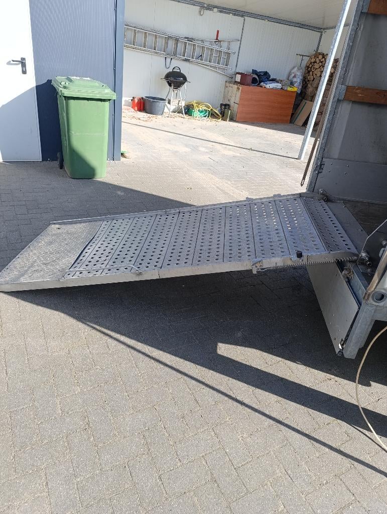 oprijplaat voor aanhangwagen, Ophalen, Gebruikt