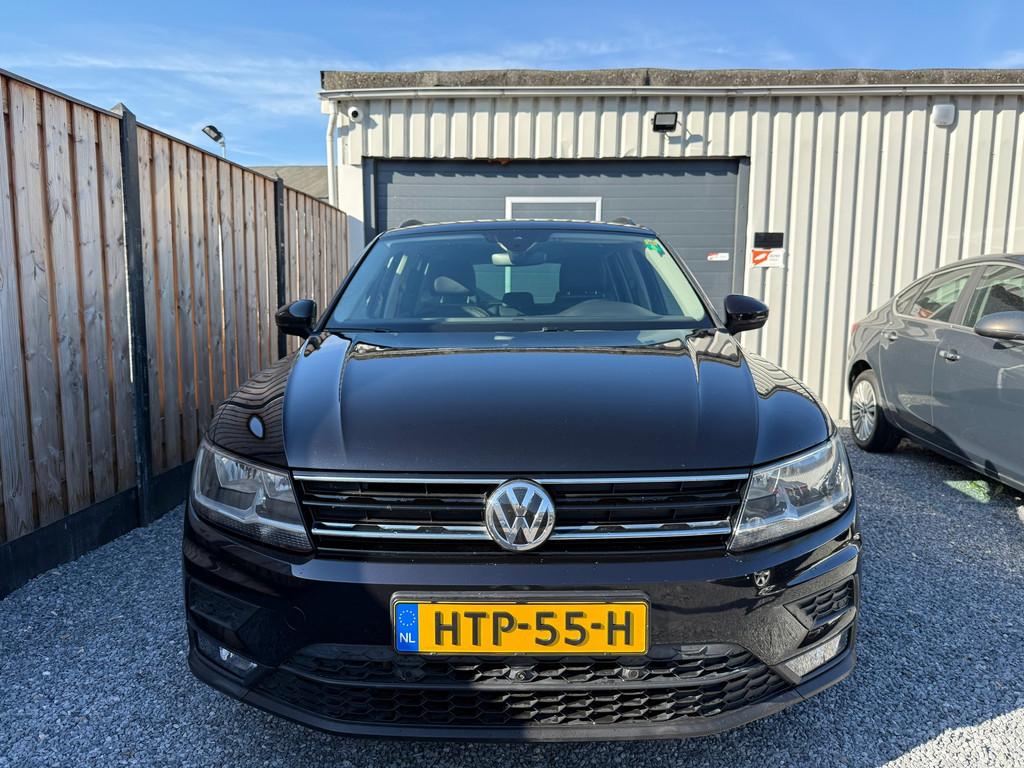 Volkswagen TIGUAN 1.5 TSI ACT Comfortline Business Pano|ACC, 4 cilinders, 150 pk, Zwart, Leder