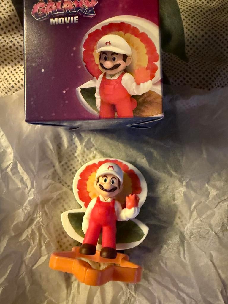 Mario galaxy fire mario happy meal mcdonalds, Verzamelen, Poppetjes en Figuurtjes, Ophalen of Verzenden, Nieuw