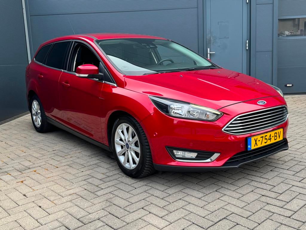 Ford Focus Wagon 1.0 Automaat / Pdc / Navi / Trekhaak, 125 pk, Gebruikt, Euro 6, Bluetooth