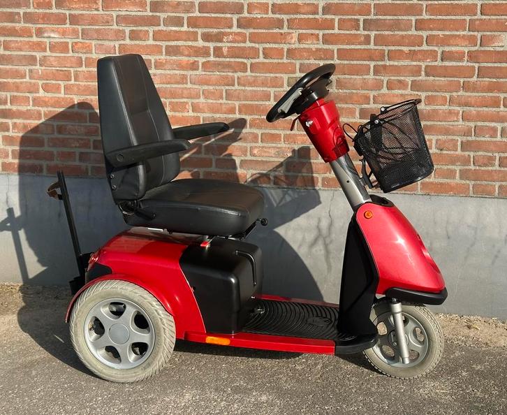 Scootmobiel Trophy 6 (super vering), Diversen, Brommobielen en Scootmobielen, Zo goed als nieuw, Overige merken, 26 t/m 35 km