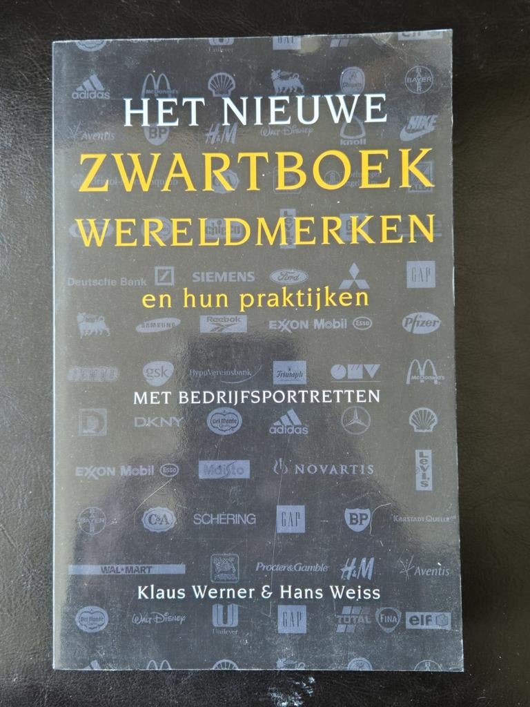 Het Nieuwe Zwartboek Wereldmerken, Boeken, Ophalen of Verzenden, Gelezen, Economie en Marketing, Klaus Werner & Hans Weiss