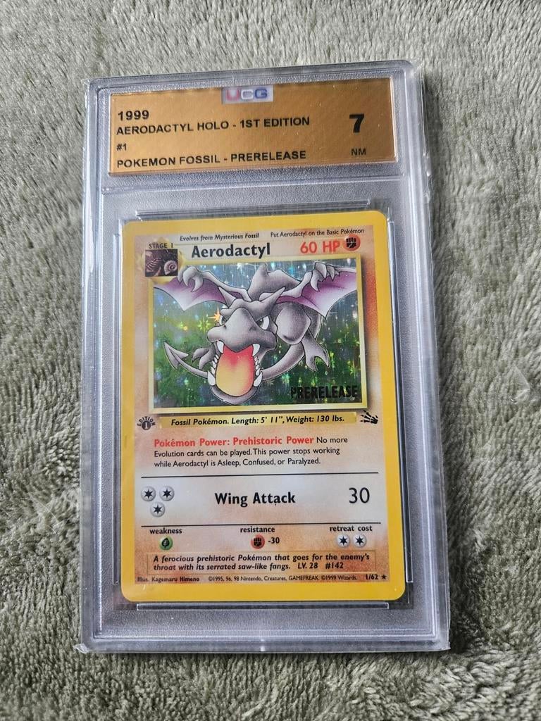 Aerodactyl Holo PreRelease 1st Edition UCG Graded 7 NM, Hobby en Vrije tijd, Verzamelkaartspellen | Pokémon, Ophalen of Verzenden