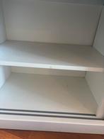 IKEA dressoir met schuifdeuren en gebruikssporen, Ophalen, Gebruikt, 100 tot 150 cm, 25 tot 50 cm