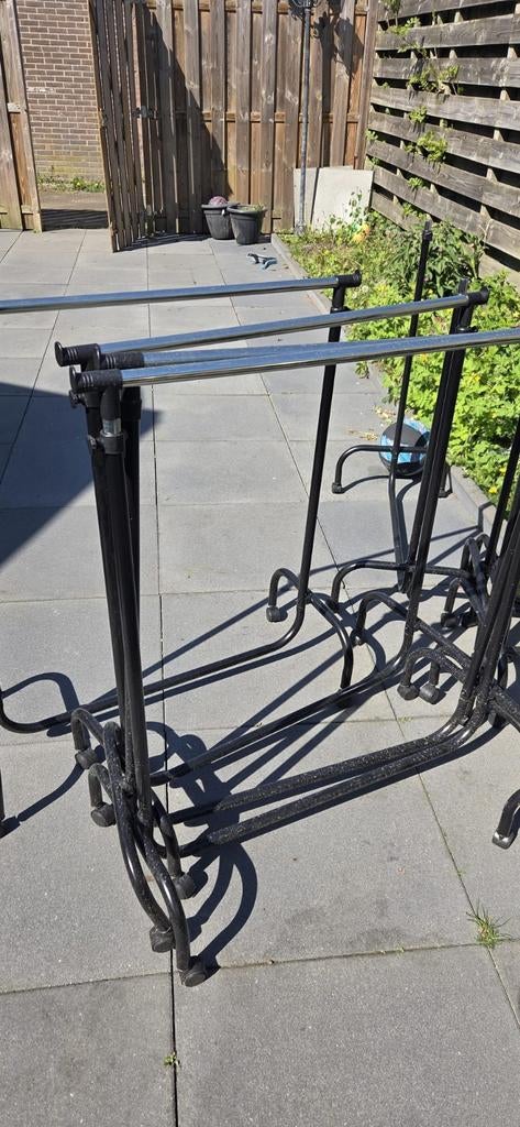 15 kledingrekken - Ideaal voor winkel of markt, Ophalen of Verzenden, Met wielen, Gebruikt