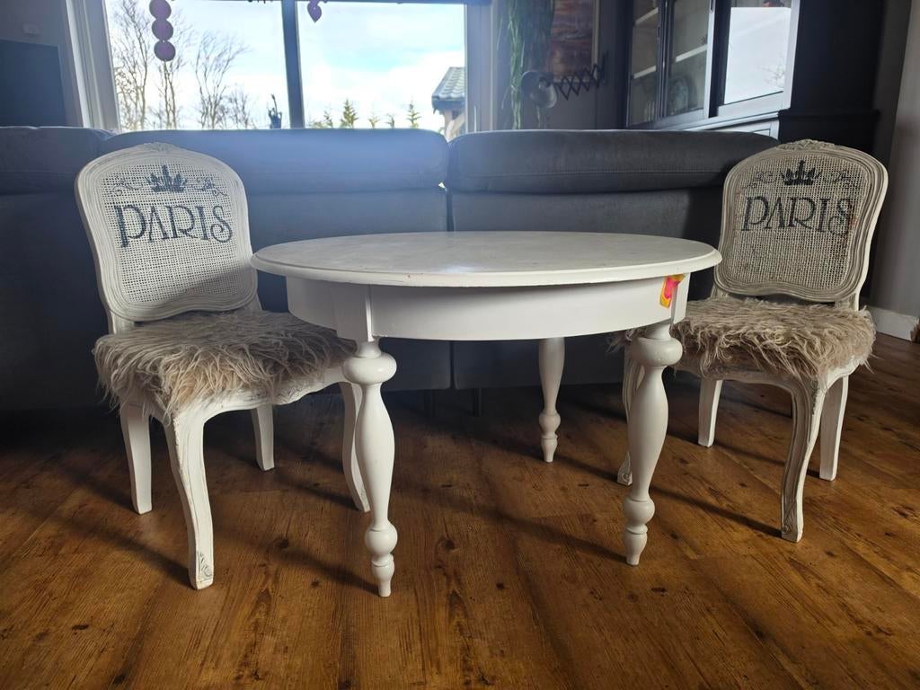 Ronde witte kindertafel met twee kinder stoelen 'Paris', Ophalen, Gebruikt, Rond, Tot twee personen
