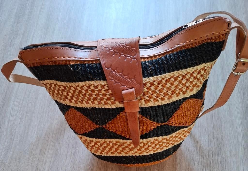 Dames handtas, Afrikaanse stijl, handgemaakt met motief, Sieraden, Tassen en Uiterlijk, Tassen | Damestassen, Ophalen of Verzenden