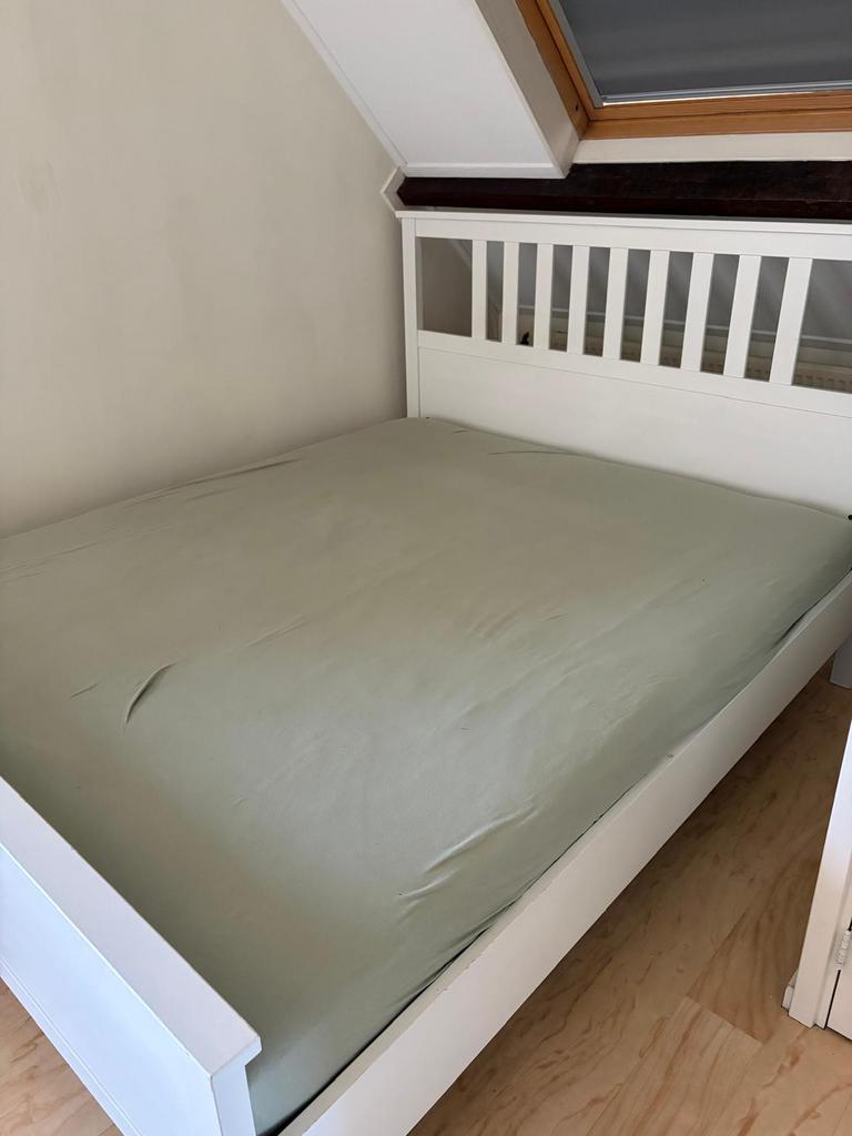 Ikea hemnes bed 160 x 200 GRATIS, Ophalen, Gebruikt, Wit, Tweepersoons