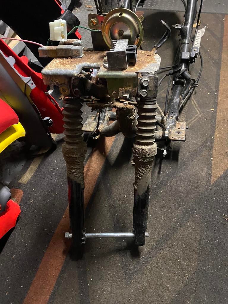 Sym mio brom frame, Motoren, Ophalen of Verzenden