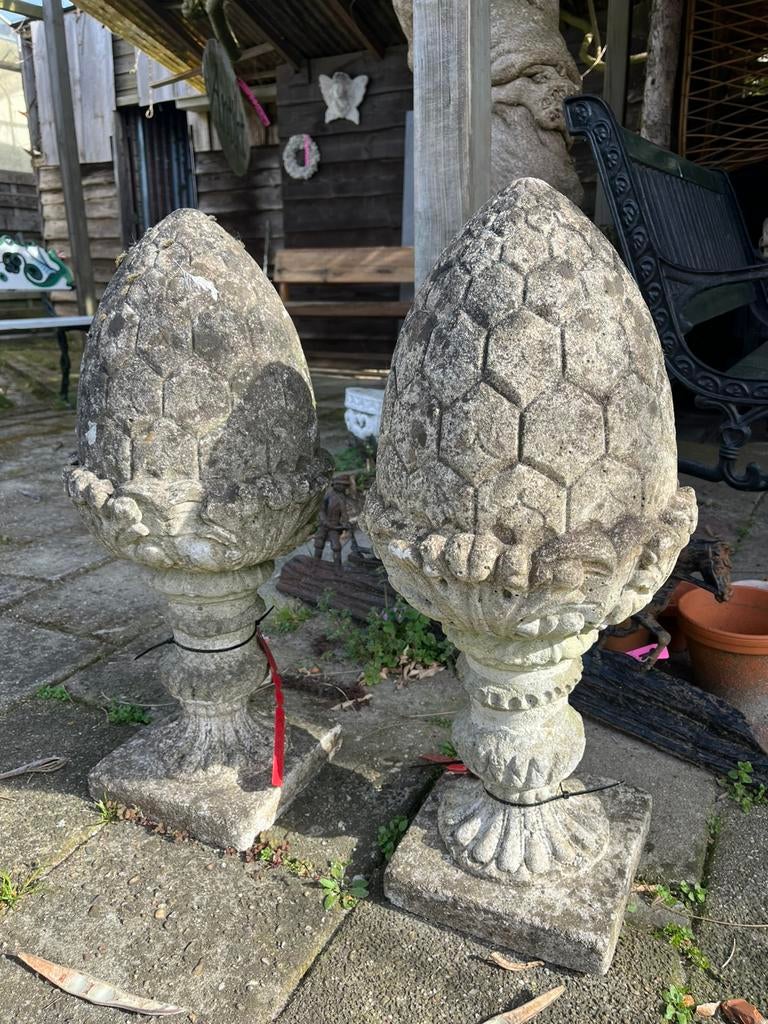 Betonnen dennenappel, Ophalen, Overige typen, Zo goed als nieuw, Nb