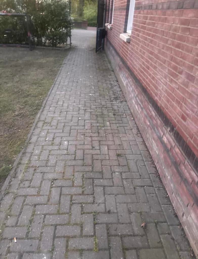 Gebruikte betonnen klinkers GRATIS, Tuin en Terras, Tegels en Klinkers, Gebruikt, Klinkers, Beton, 10 m² of meer, Ophalen