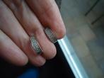 mooie echt zilveren oorringetjes vol met kleine steentjes, Ophalen of Verzenden, Zo goed als nieuw, Zilver, Zilver