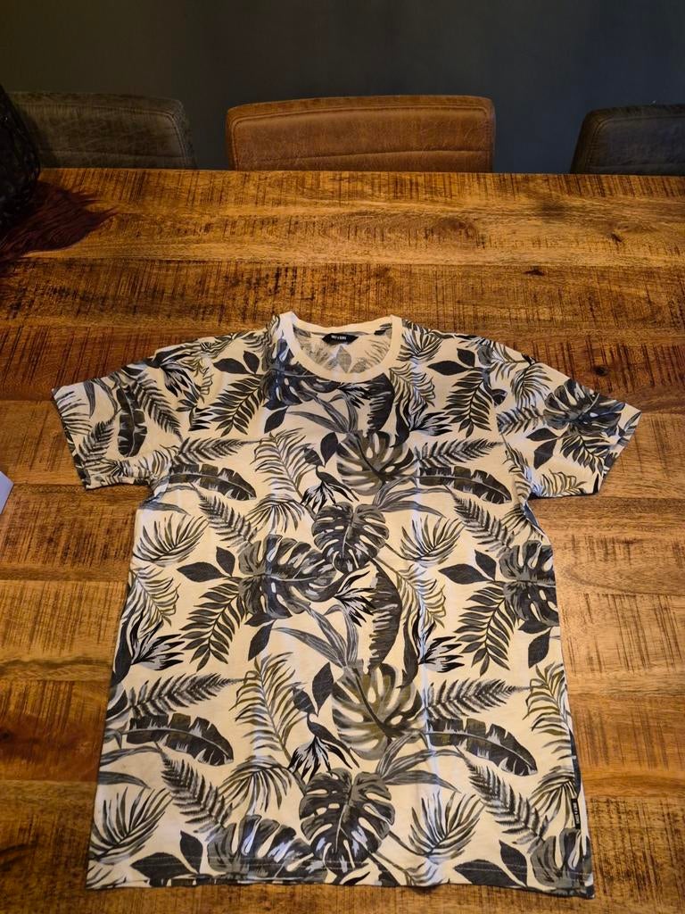 Only & Sons T-shirt wit met plantenprint - Maat S, Wit, Ophalen of Verzenden, Gedragen, Maat 46 (S) of kleiner