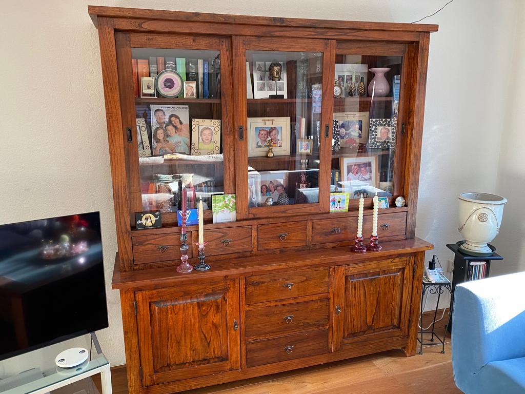 Mooie klassieke buffetkast met vitrinedeel, echte blikvanger, Ophalen