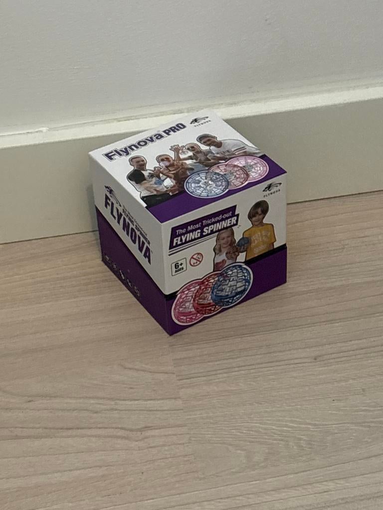 Flynova Pro vliegende spinner, Ophalen, Nieuw, Jongen of Meisje