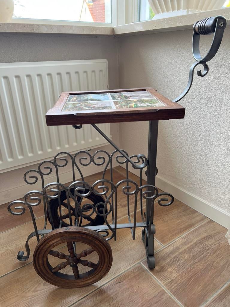 Oude lectuurbak / tafeltje, Ophalen, Gebruikt