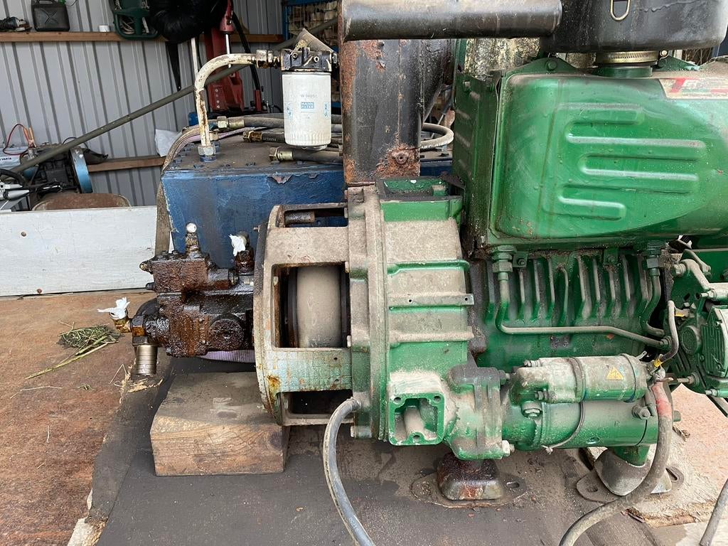 Hydrauliek pomp hydraulische lister petter houtklover, Ophalen, Zo goed als nieuw