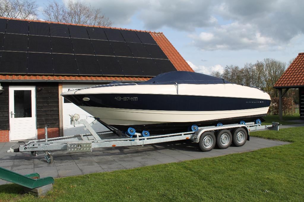 Bayliner Capri 2350LS 5.7L V8 Bowrider, Watersport en Boten, Speedboten, Ophalen, Gebruikt, Binnenboordmotor, 6 meter of meer