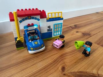 Duplo politie station compleet  beschikbaar voor biedingen